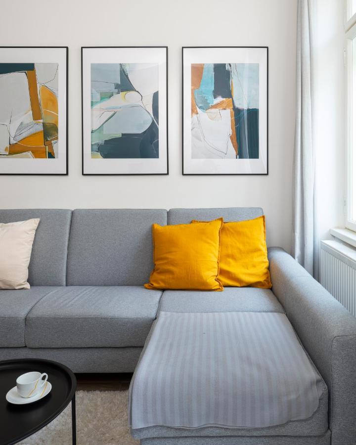 Prague Days - Minimalist Apartment - Easy City Access エクステリア 写真